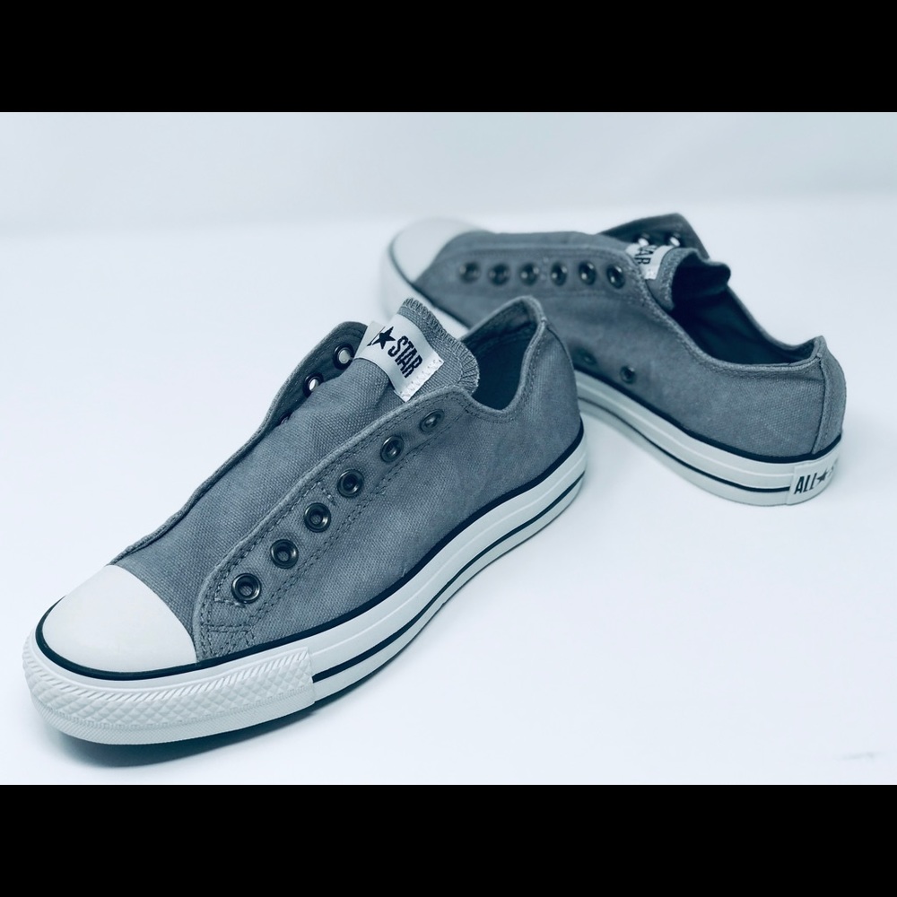 Chuck Taylor All Star 
UNISEX LOW TOP SHOE